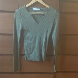 Na-Kd V-Neck Sweater